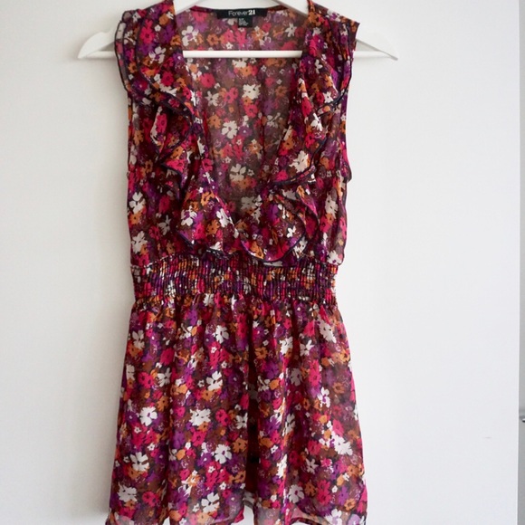 Floral Top - Picture 2 of 3